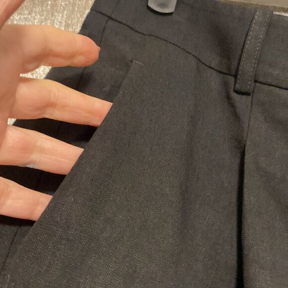 Michael Kors Collection 100% linen shorts, size 8 - Picture 4 of 9